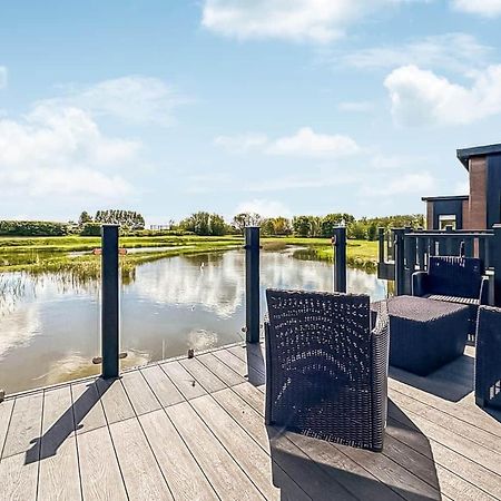 Waterside Hambleton Lakeside Lodges 波尔顿乐法尔德 外观 照片