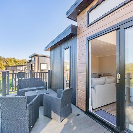 Waterside Hambleton Lakeside Lodges 波尔顿乐法尔德 外观 照片